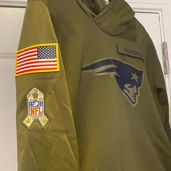 Nike New England Patriots Salute To Service Hoodie. Ladies XL - Picture 2 of 5